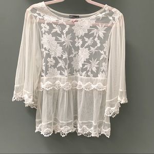 Vince Camuto woman’s blouse size XS